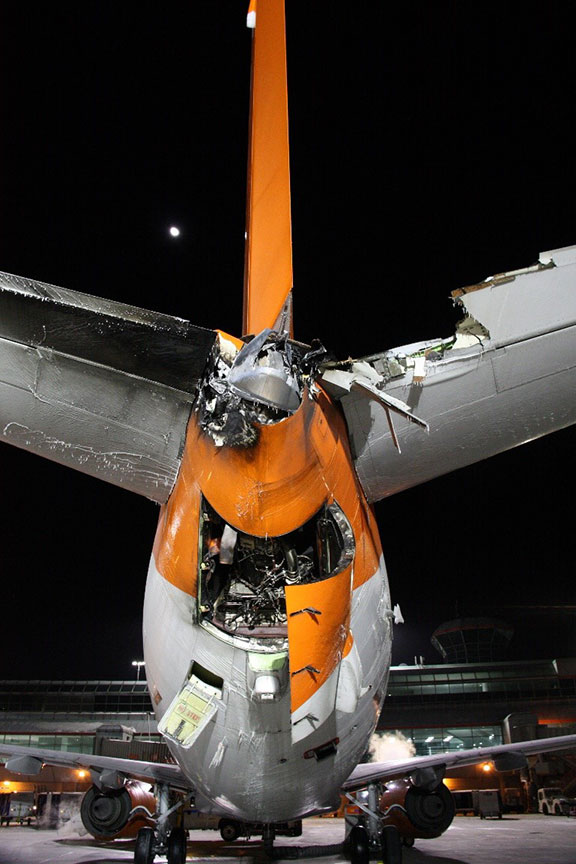 Damage to tail area of Sunwing aircraft