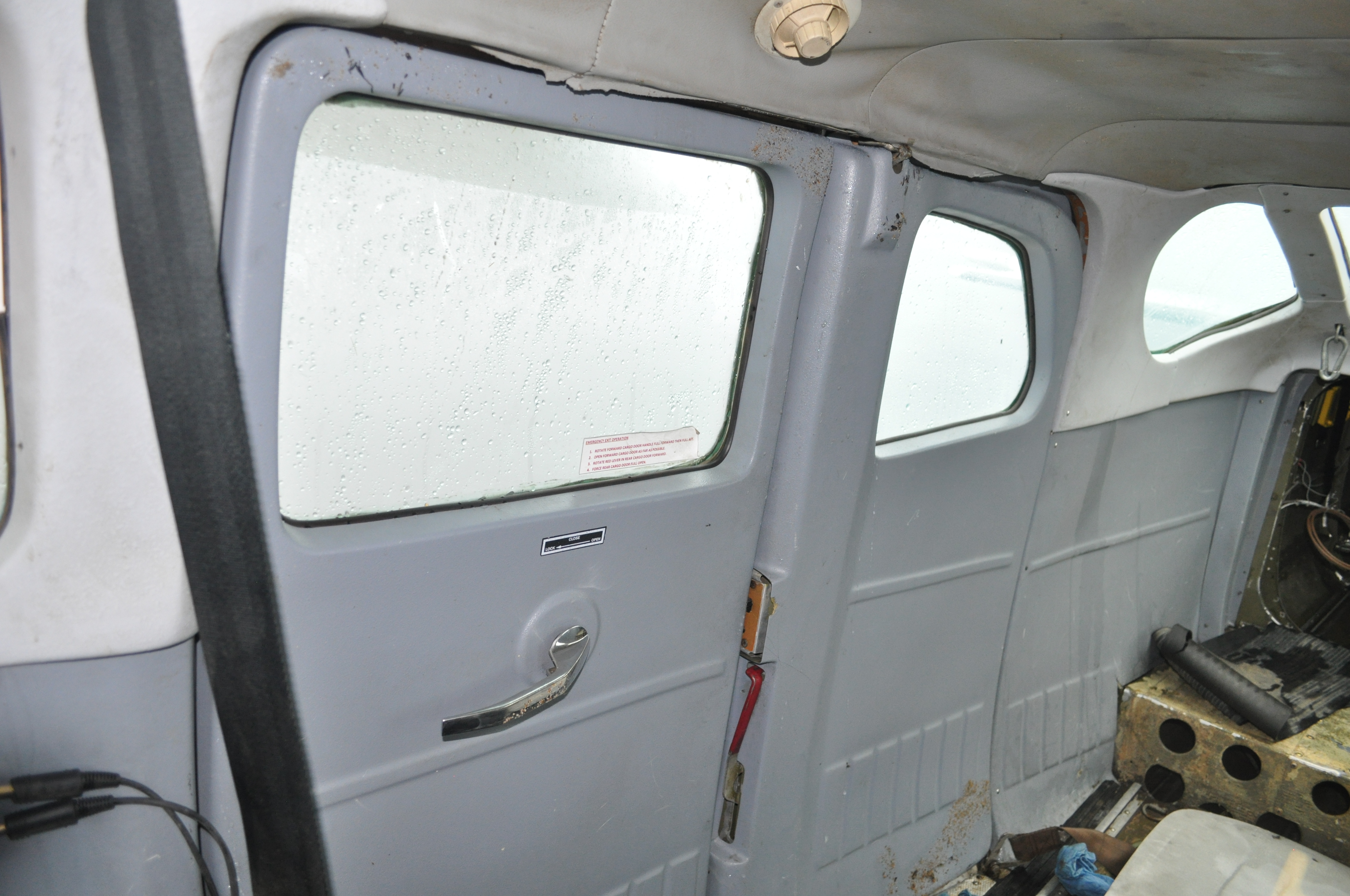 Interior view of the rear double cargo door in the closed position (Source: TSB)