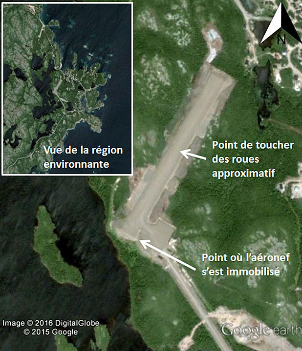 Image satellite de l'aéroport de La Tabatière montrant le point de toucher des roues approximatif et le point où l'aéronef s'est immobilisé