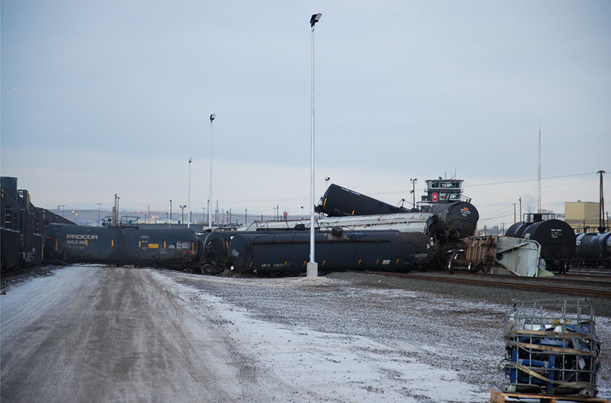 Frontal view of derailed cars