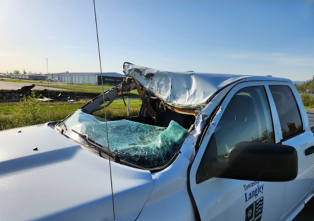 Pickup truck damaged by the occurrence aircraft (Source: TSB)
