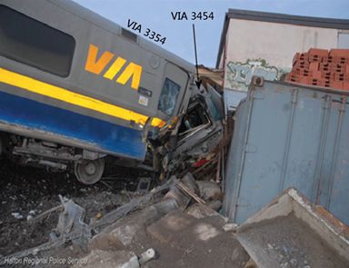 The trailing end door of the 1st coach was cut open while both side doors of the 2nd coach (VIA 3354) were jammed