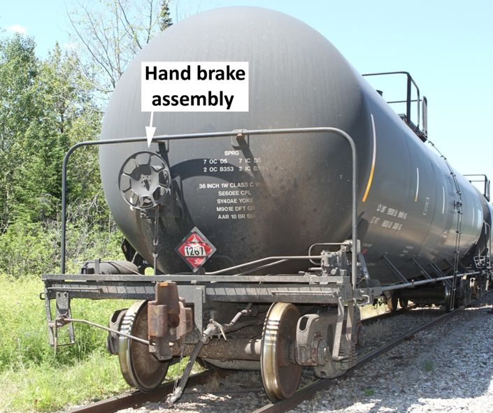 Photo of hand brake assembly and wheel at the B-end of a tank car