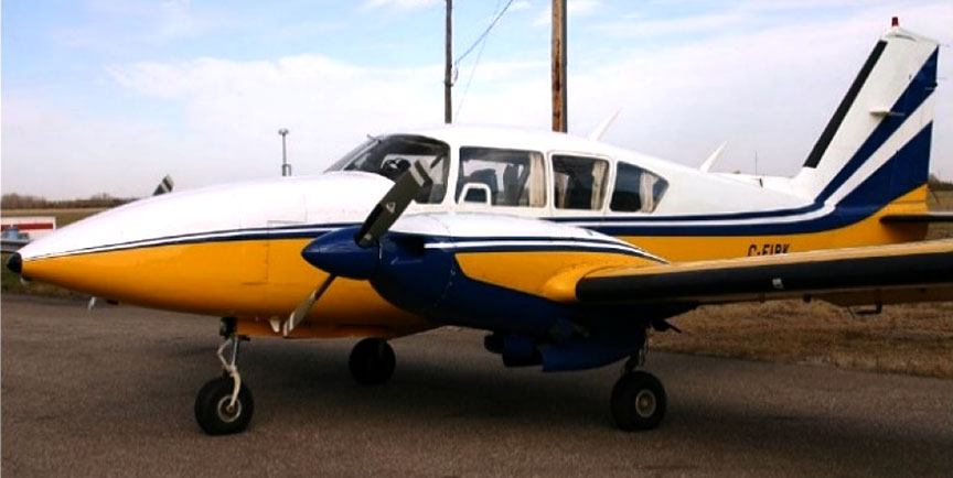 Piper PA-23-250 Aztec (C-FIPK)