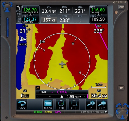 Affichage de simulateur de GTN 750 montrant la représentation du relief en fonction des données GPS au moment d’entrer dans le ruisseau Granite à 4000 pieds ASL. La ligne magenta est l’itinéraire direct entre la bande d’atterrissage de Rau et CYMA (Source : Garmin, avec annotations du BST).