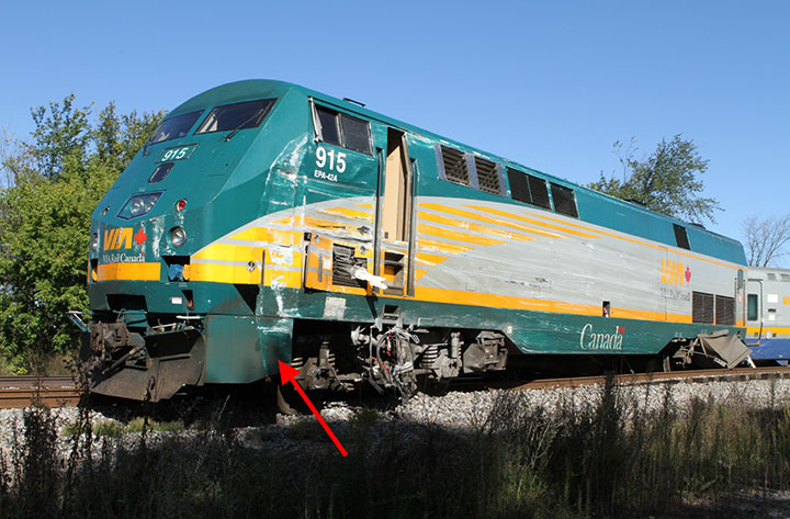 Image du dommage sur la locomotive VIA 915