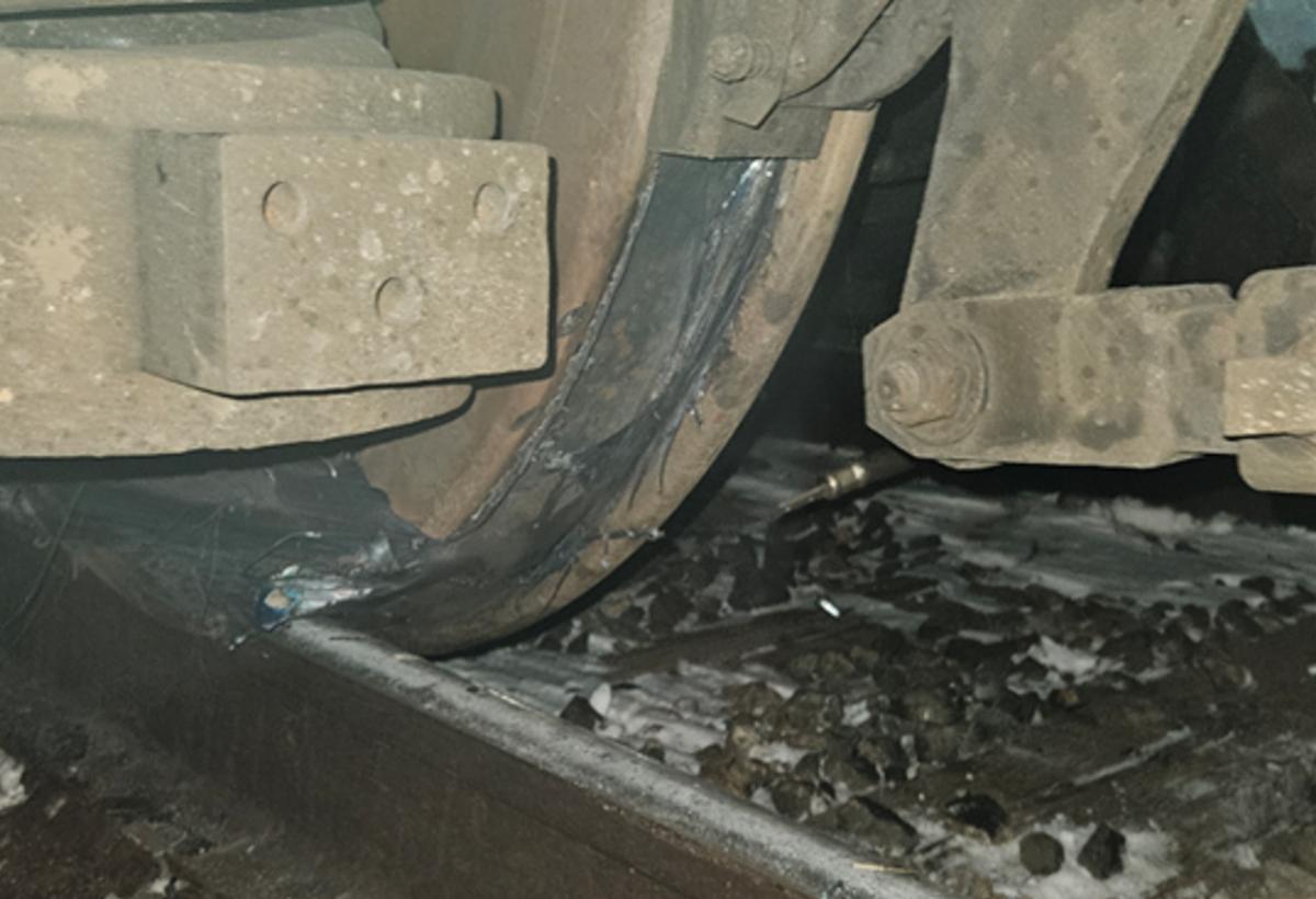 Figure 3. Damage to the L4 wheel on locomotive KCS 4767