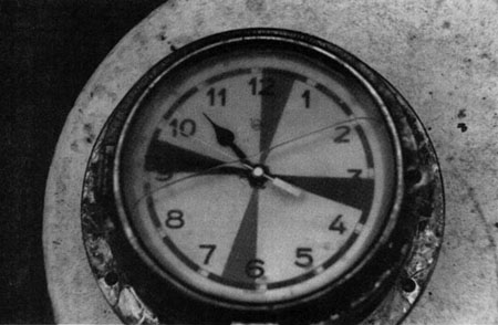  Recovered clock with time of stopping after sinking. 