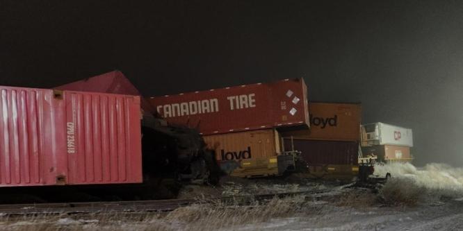  Figure 2. Cars derailed in an accordion fashion 